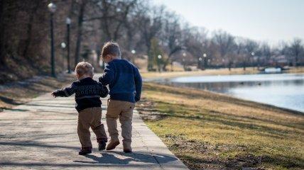 Нас становится все меньше, и просто родить ребенка уже недостаточно.